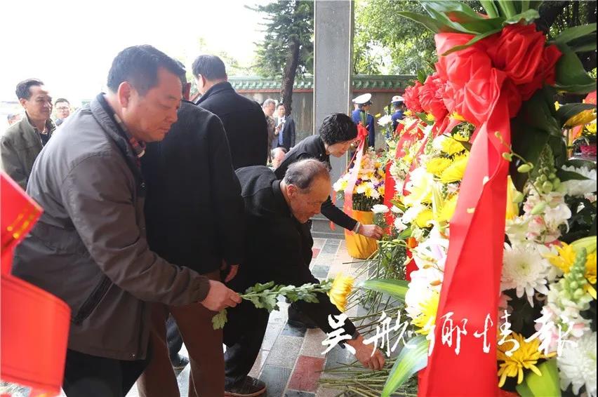 缅怀先烈东屿革命烈士陵园举行烈士70周年祭奠活动